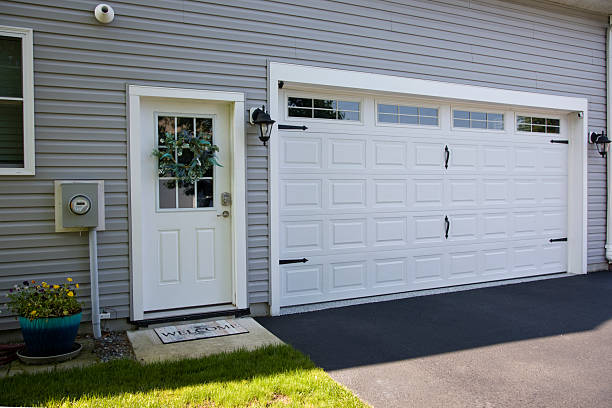 24/7 Emergency Garage Door Panel Replacement experts in Union County County, NM